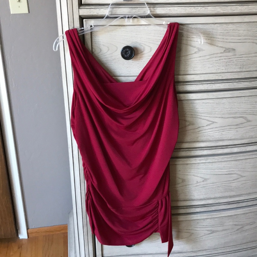 Women’s fitted top